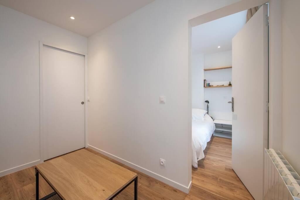 49 Rochechouart - Cozy Near Montmartre * Parigi