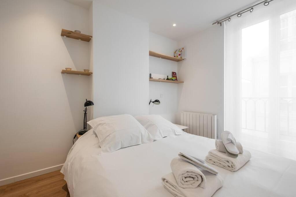 49 Rochechouart - Cozy Near Montmartre * Parigi